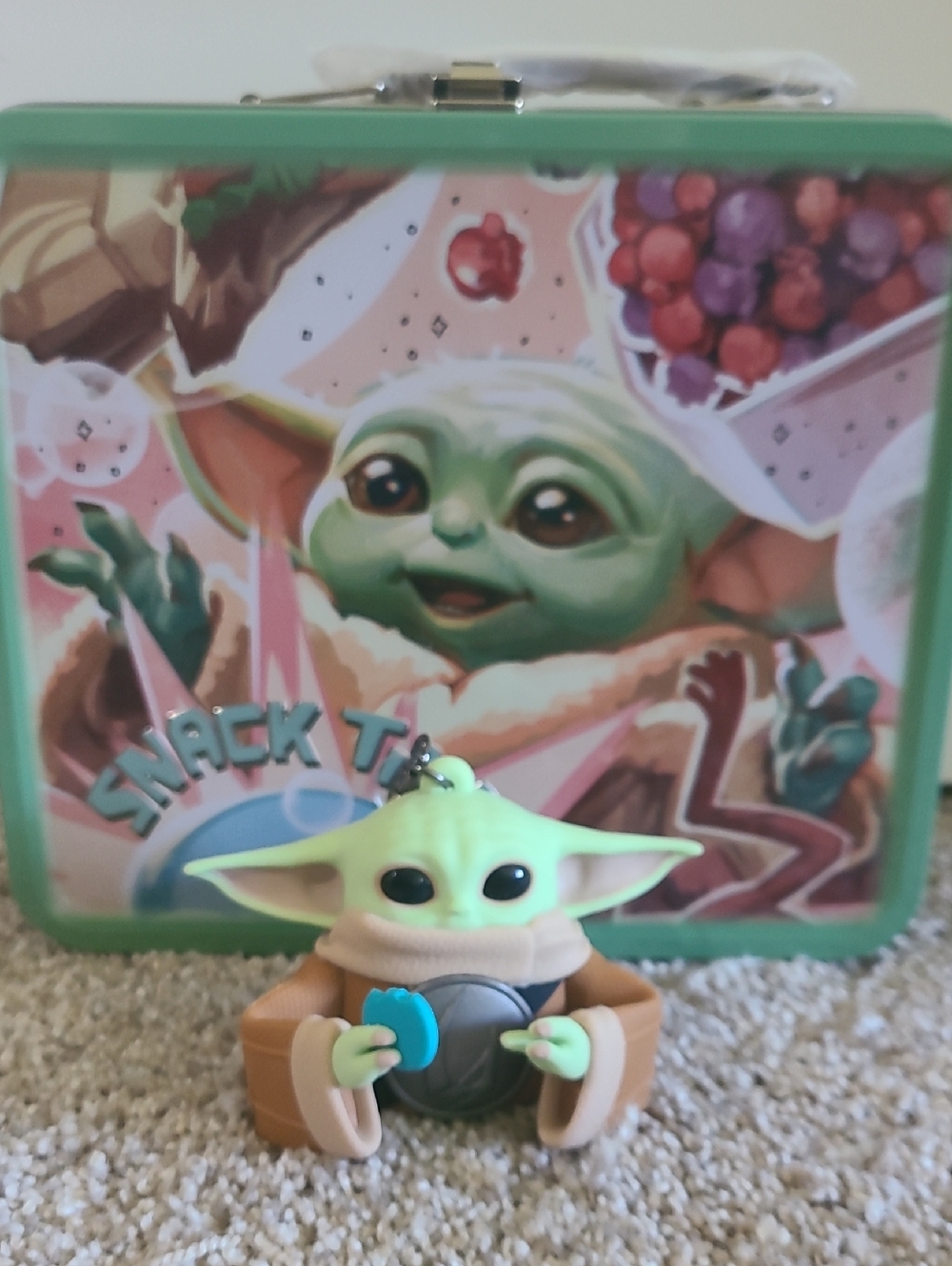Grogu Snack Time Colllectable Tin & Pocketbac Holder B&BW + Star Wars - Picture 2 of 13